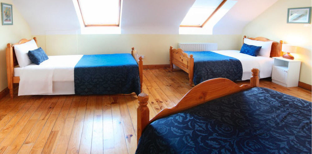 Mccarthy'S Lodge B&B 韦斯特波特 外观 照片