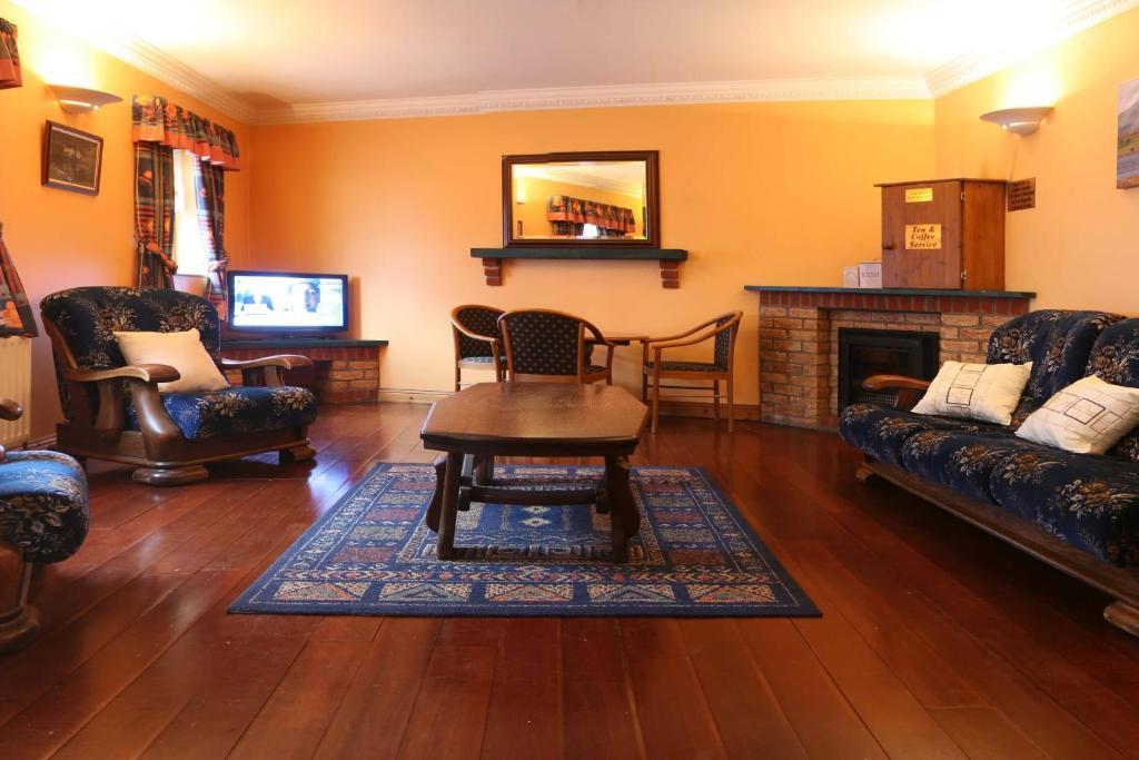 Mccarthy'S Lodge B&B 韦斯特波特 外观 照片
